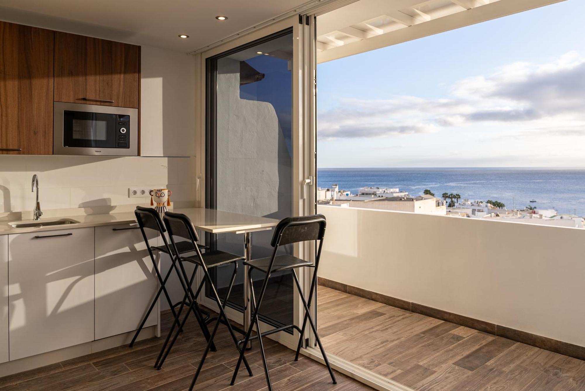 Ocean Suite ติอาส ภายนอก รูปภาพ